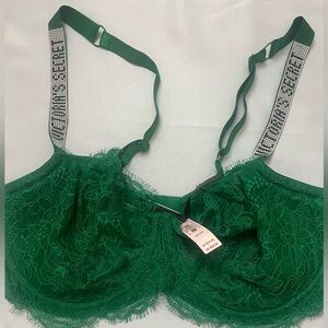 Very sexy, push-up without padding in green by Victoria Secret with Shine strap.